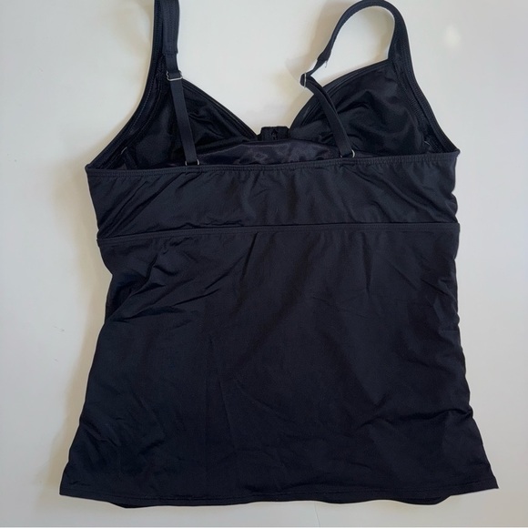 Lands’End Black Women's Swim Top With Bra Sz 16 Long - Picture 7 of 14